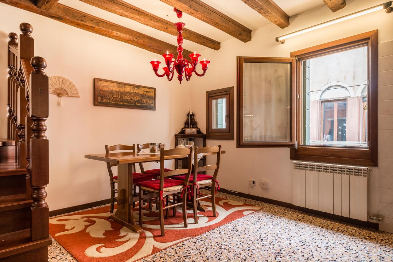 Vivaldi Apartment Venesia Bagian luar foto