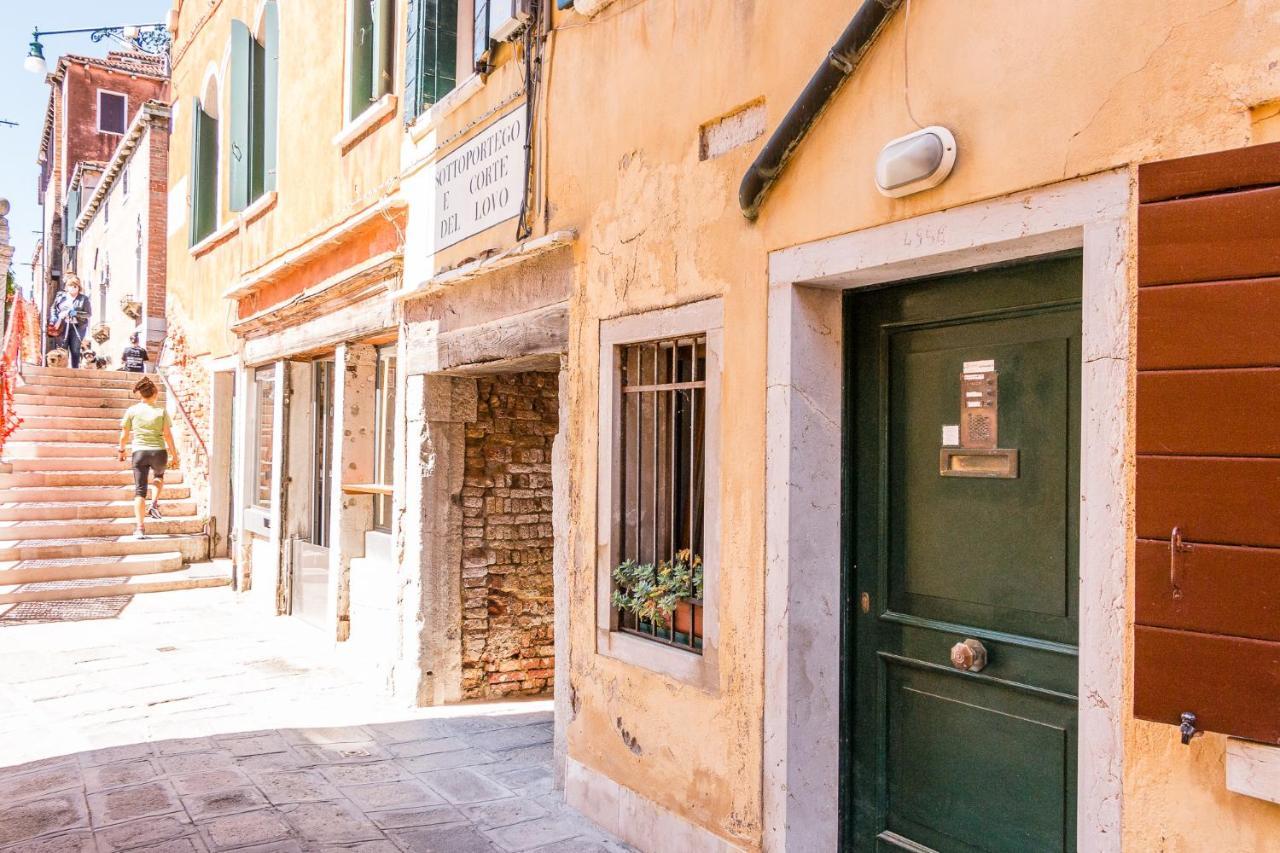 Vivaldi Apartment Venesia Bagian luar foto