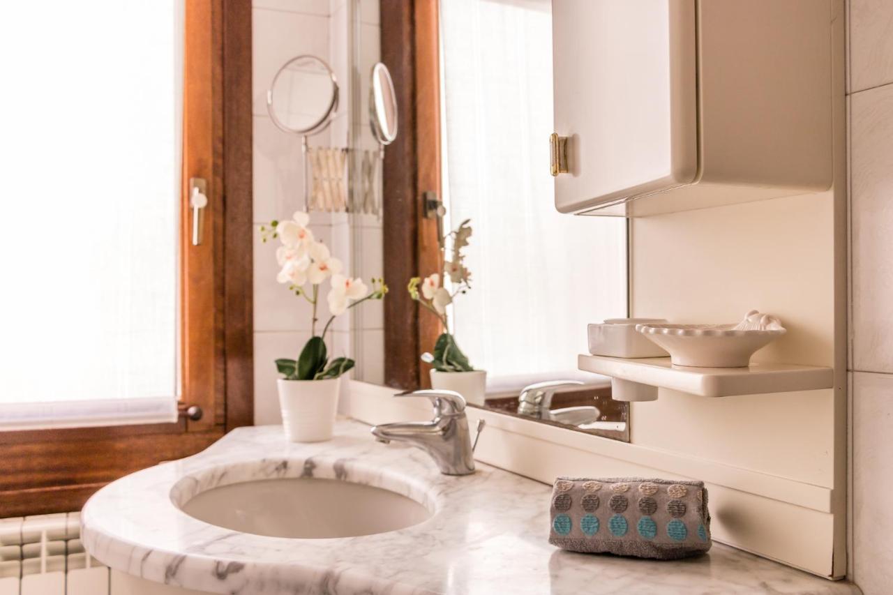 Vivaldi Apartment Venesia Bagian luar foto